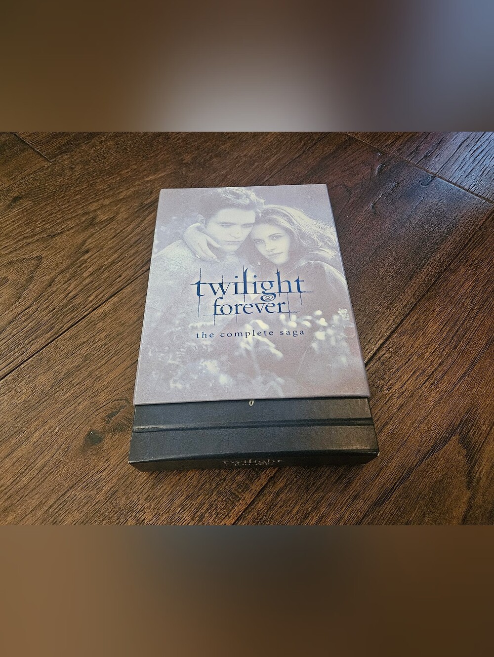 Twilight Forever: The Complete Saga DVD 2013 12-Disc 10 Hours of Bonus Footage.